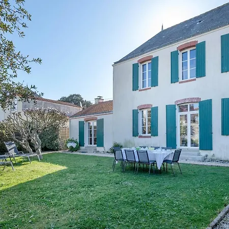 200 M De La Plage - Maison Pour 12 Personnes