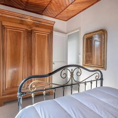 Demeure Familiale De Pour 12 Personnes