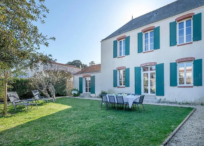 Demeure Familiale De Pour 12 Personnes